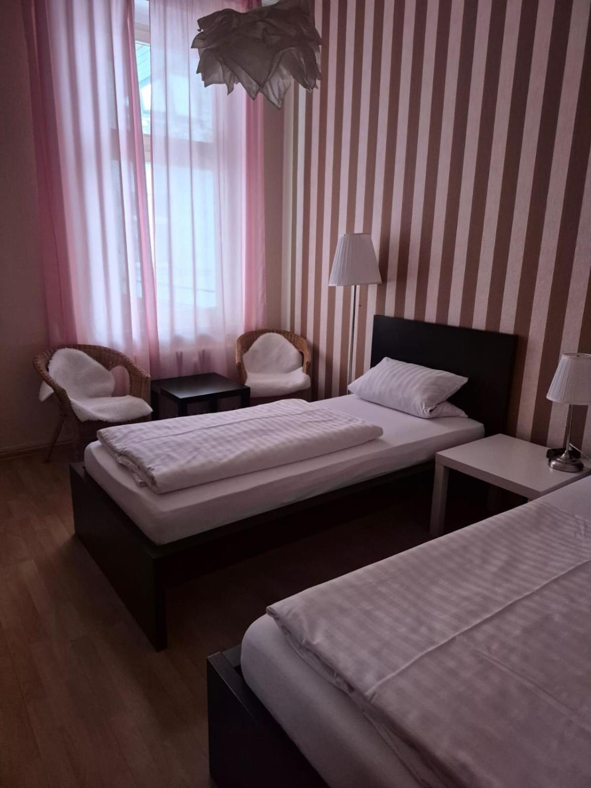 Hotel-pension Charlottenburg Gasthuis *