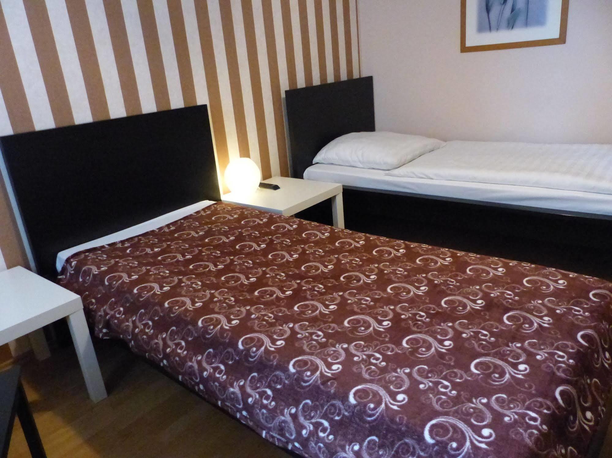 Gasthuis Hotel-pension Charlottenburg *