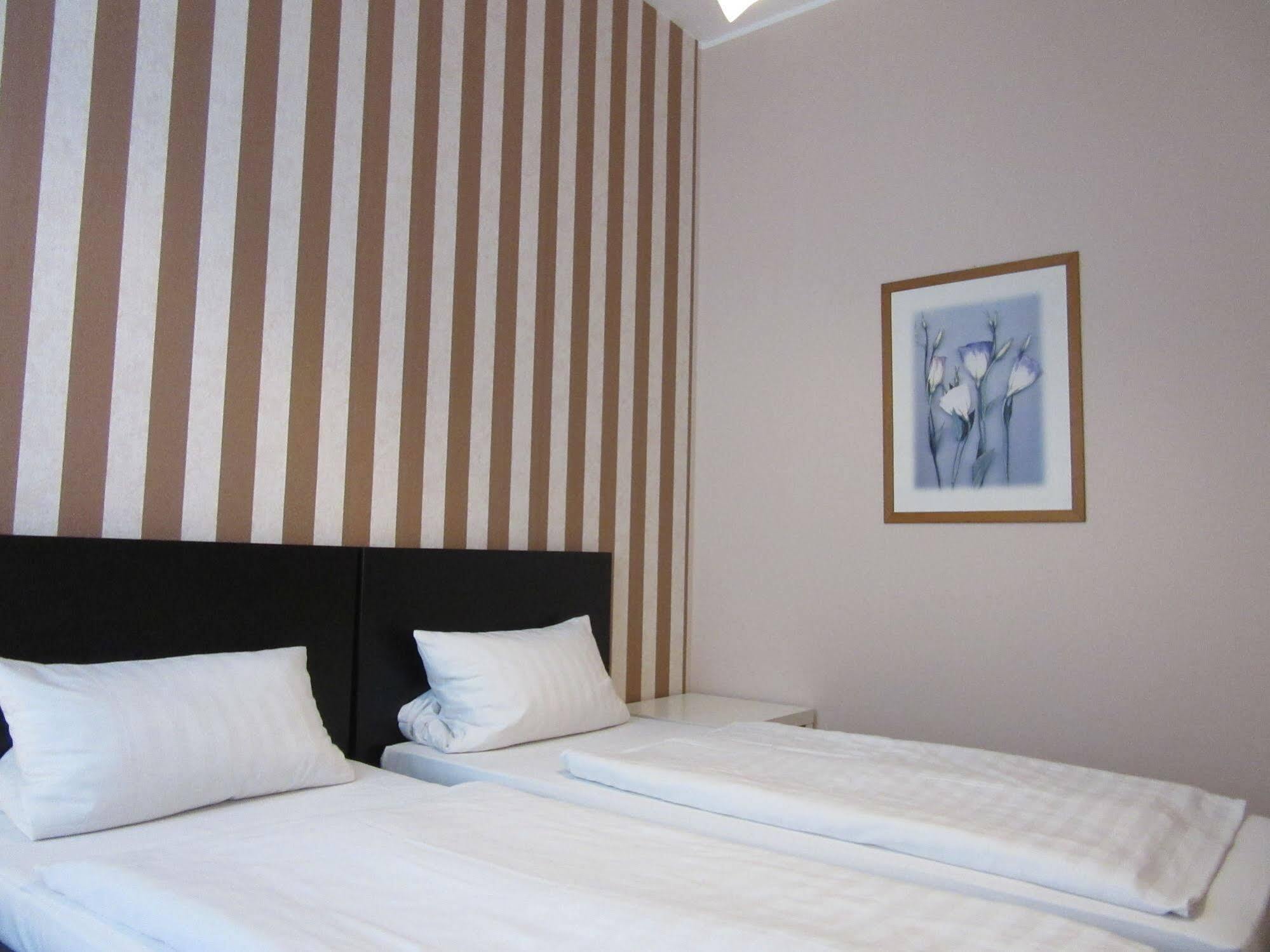 Hotel-pension Charlottenburg Gasthuis *