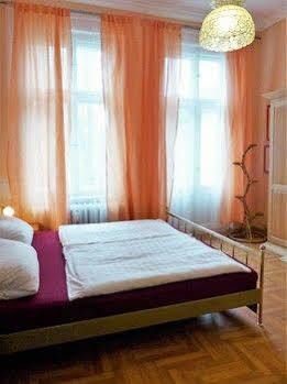 Hotel-pension Charlottenburg Gasthof *